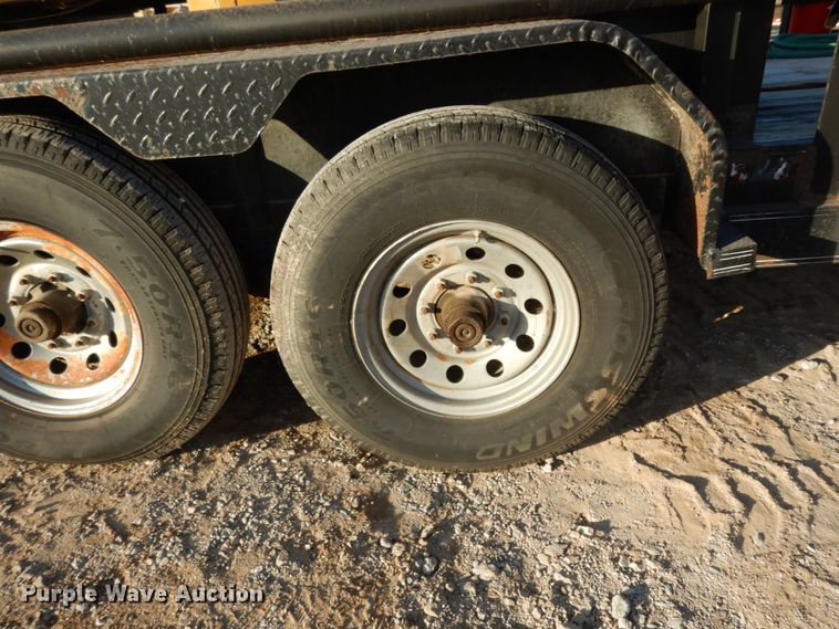 image for item DJ8085 2007 Apache utility trailer