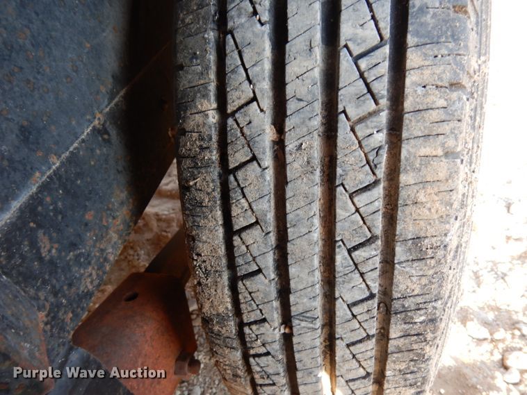 image for item DJ8085 2007 Apache utility trailer