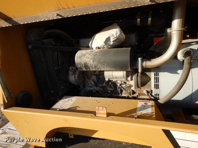 image for item DJ8085 2007 Apache utility trailer