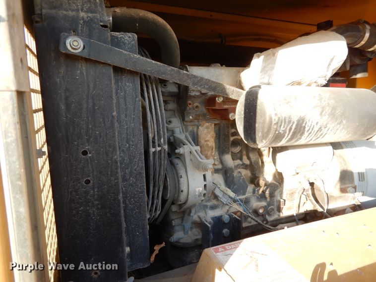 image for item DJ8085 2007 Apache utility trailer