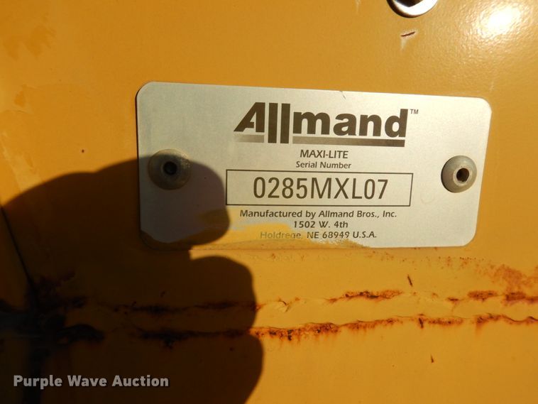 image for item DJ8085 2007 Apache utility trailer