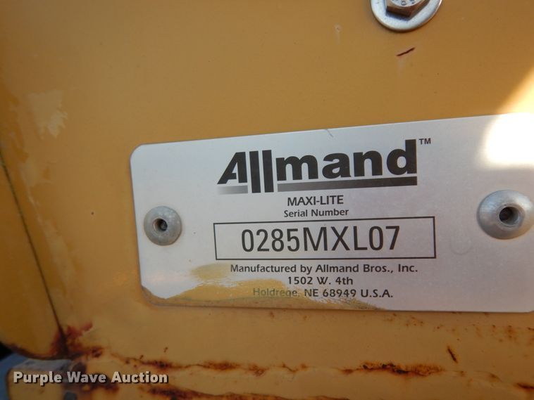 image for item DJ8085 2007 Apache utility trailer