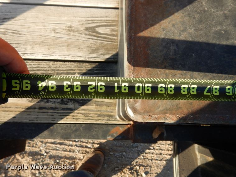 image for item DJ8085 2007 Apache utility trailer