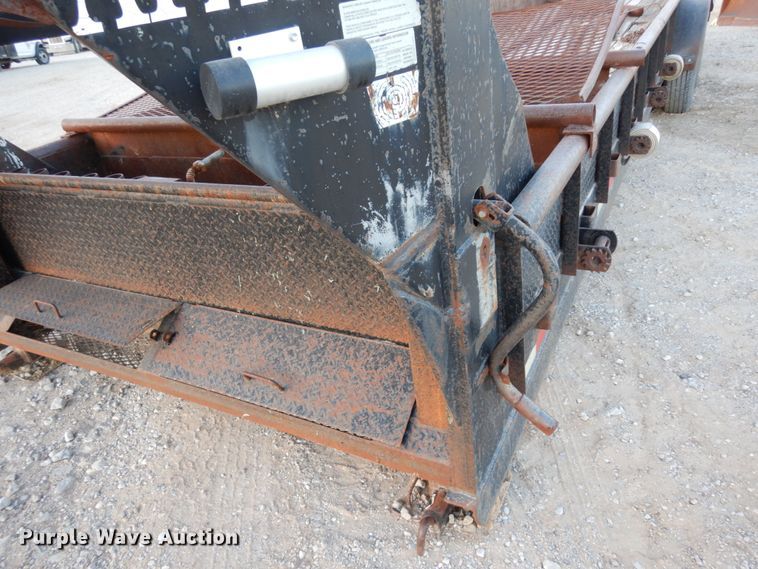 image for item DJ8089 2007 Apache equipment trailer