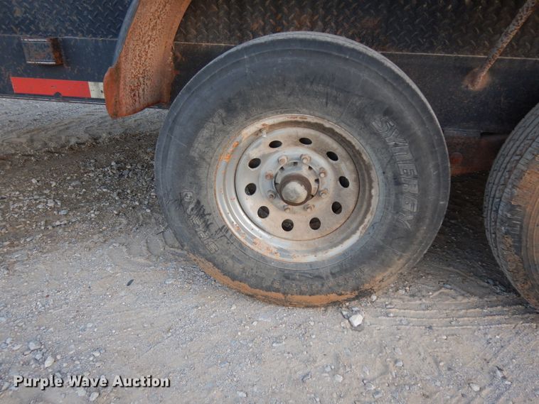 image for item DJ8089 2007 Apache equipment trailer