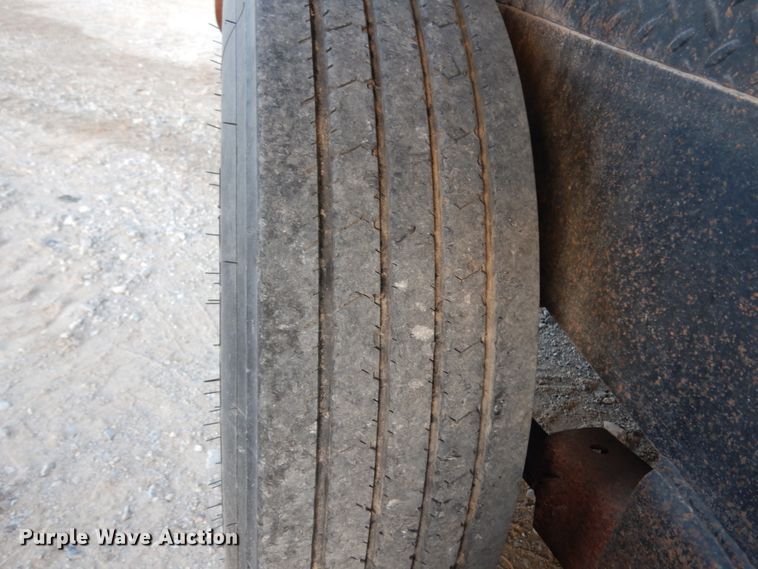 image for item DJ8089 2007 Apache equipment trailer