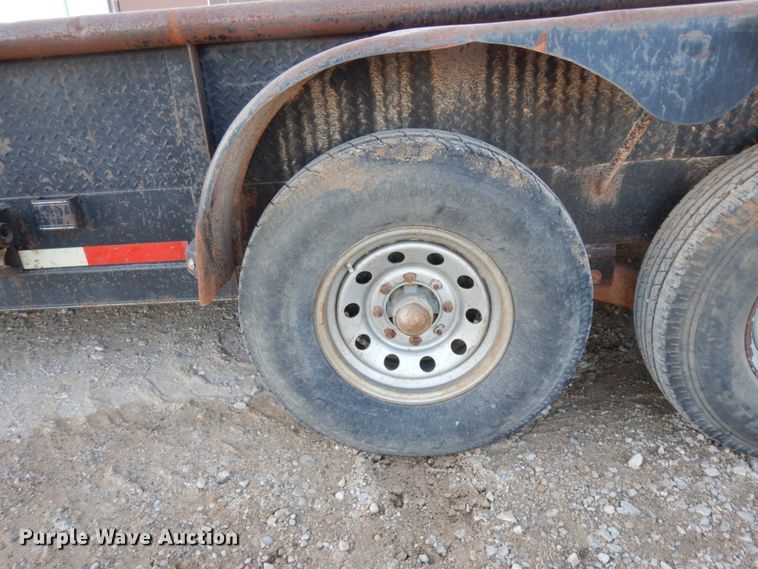 image for item DJ8089 2007 Apache equipment trailer