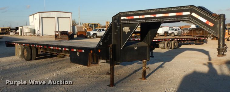image for item DJ8092 2007 PJ equipment trailer