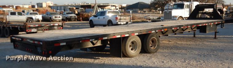 image for item DJ8092 2007 PJ equipment trailer