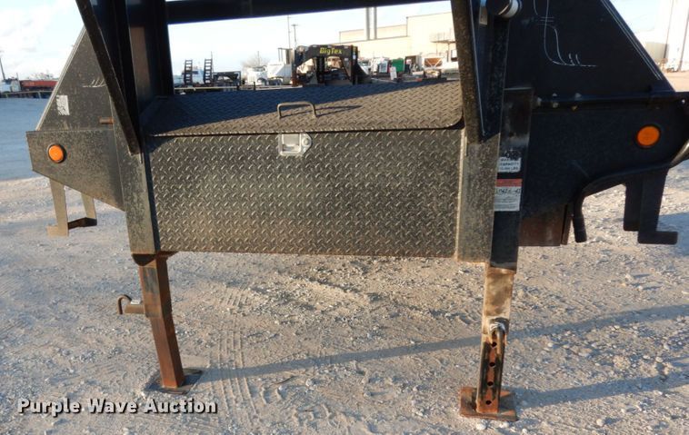 image for item DJ8092 2007 PJ equipment trailer