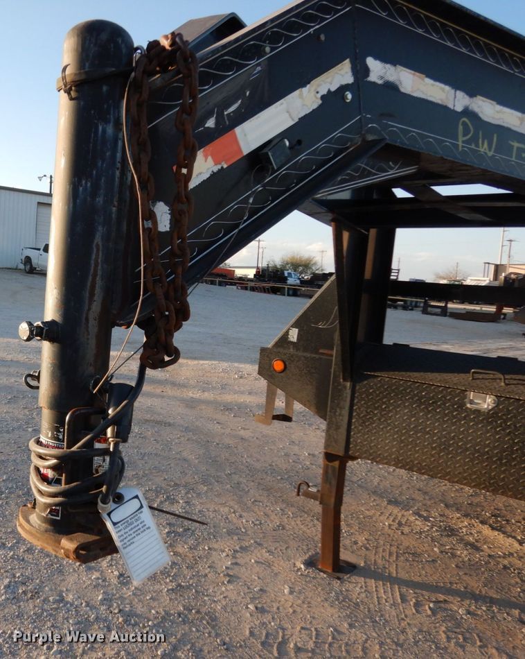 image for item DJ8092 2007 PJ equipment trailer