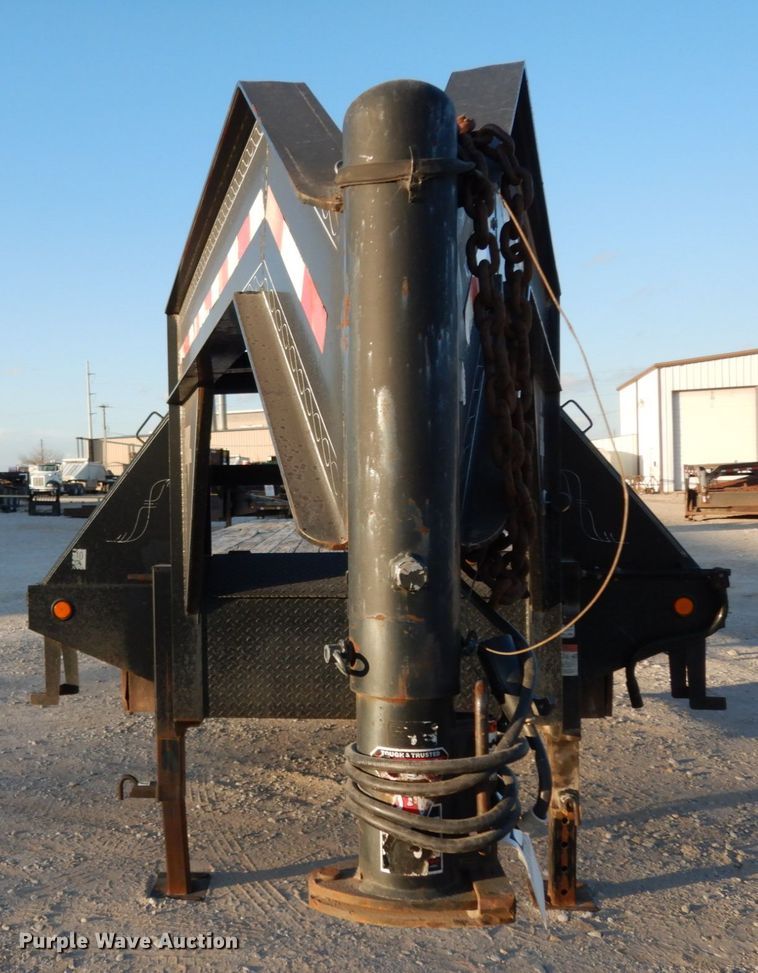 image for item DJ8092 2007 PJ equipment trailer