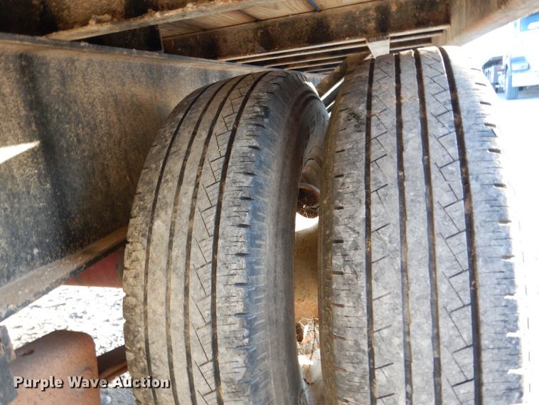 image for item DJ8092 2007 PJ equipment trailer