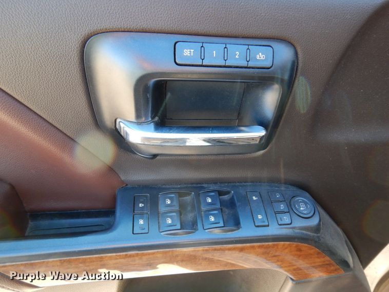 image for item DJ8096 2014 Chevrolet Silverado 1500  Crew Cab pickup truck