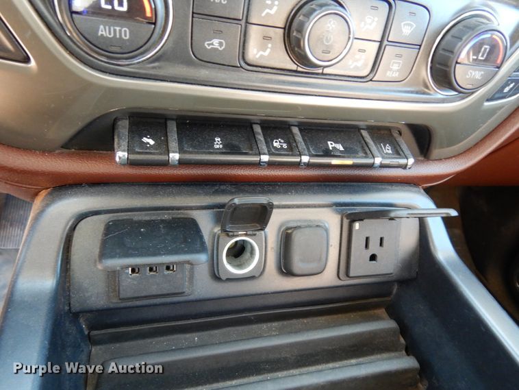 image for item DJ8096 2014 Chevrolet Silverado 1500  Crew Cab pickup truck