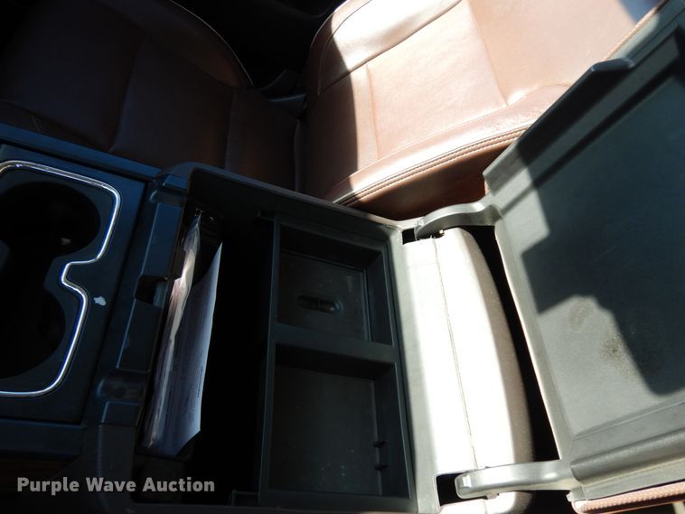 image for item DJ8096 2014 Chevrolet Silverado 1500  Crew Cab pickup truck