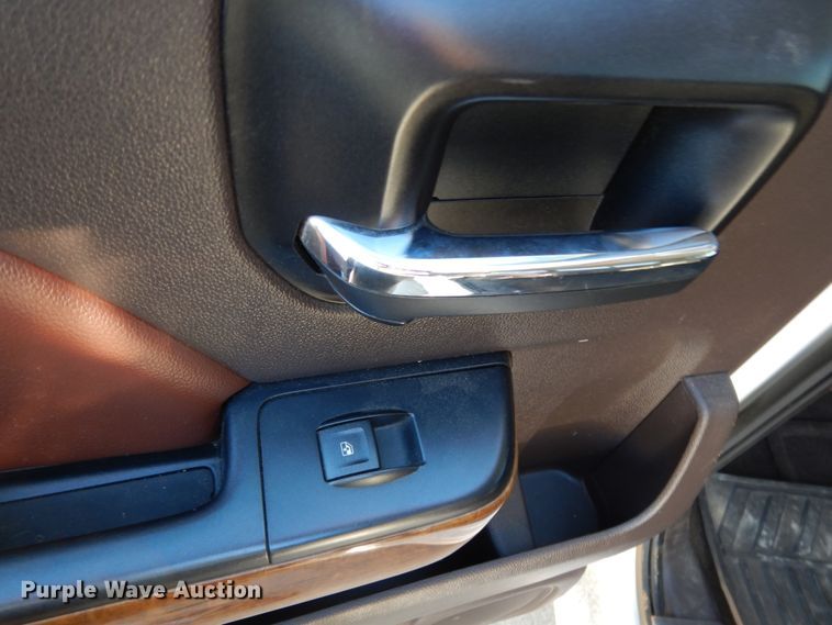 image for item DJ8096 2014 Chevrolet Silverado 1500  Crew Cab pickup truck