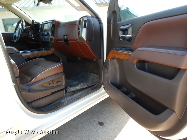 image for item DJ8096 2014 Chevrolet Silverado 1500  Crew Cab pickup truck