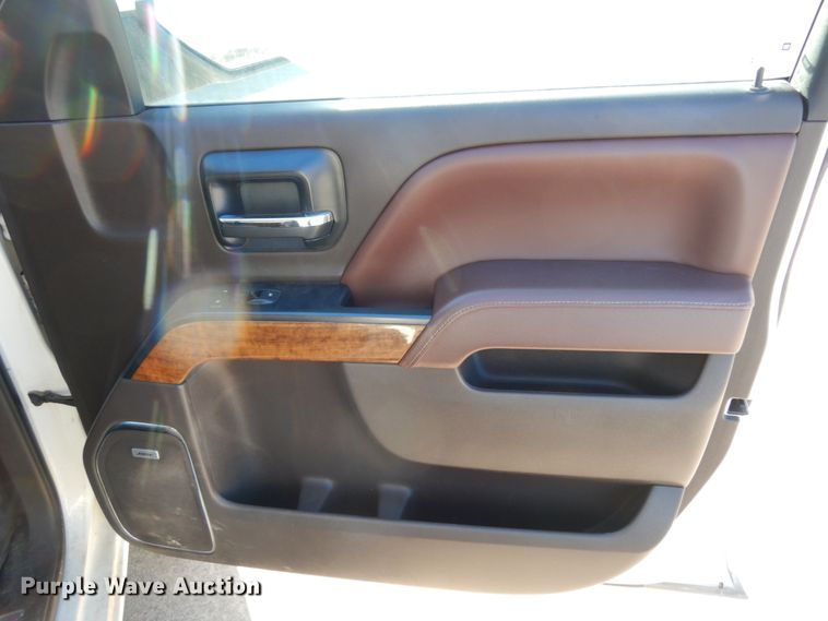 image for item DJ8096 2014 Chevrolet Silverado 1500  Crew Cab pickup truck