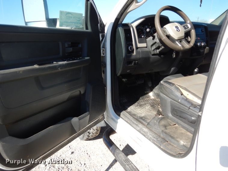 image for item DJ8098 2011 Dodge Ram 5500HD  Crew Cab flatbed truck