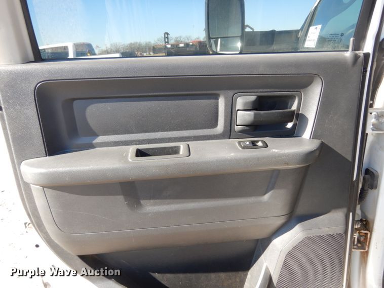 image for item DJ8098 2011 Dodge Ram 5500HD  Crew Cab flatbed truck