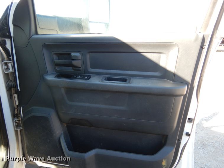 image for item DJ8098 2011 Dodge Ram 5500HD  Crew Cab flatbed truck