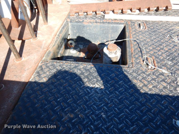 image for item DJ8098 2011 Dodge Ram 5500HD  Crew Cab flatbed truck