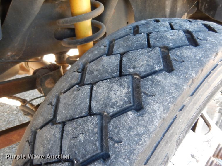 image for item DJ8098 2011 Dodge Ram 5500HD  Crew Cab flatbed truck