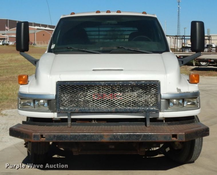 image for item DJ8109 2008 GMC C4500  Crew Cab flatbed truck