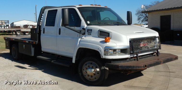 image for item DJ8109 2008 GMC C4500  Crew Cab flatbed truck