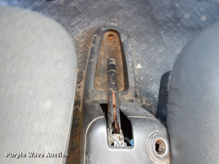 image for item DJ8109 2008 GMC C4500  Crew Cab flatbed truck