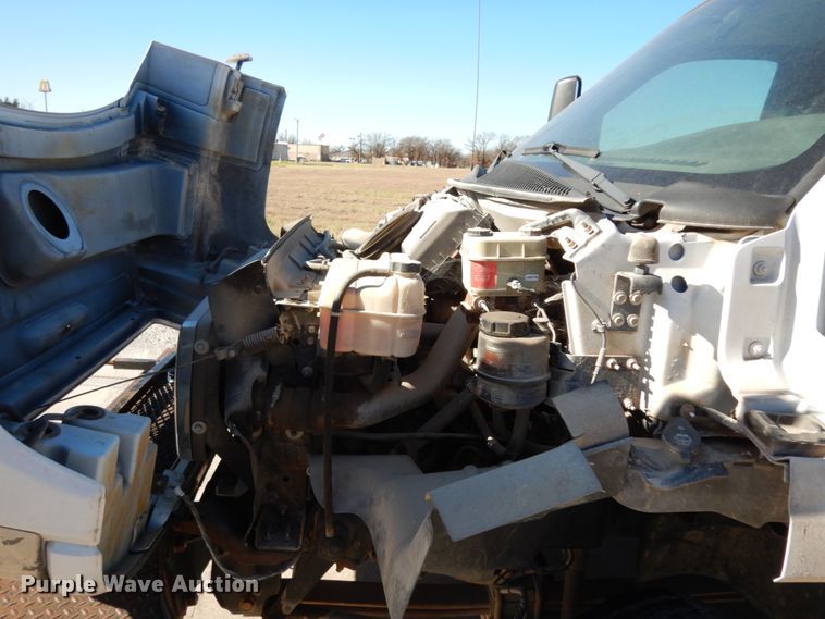 image for item DJ8109 2008 GMC C4500  Crew Cab flatbed truck