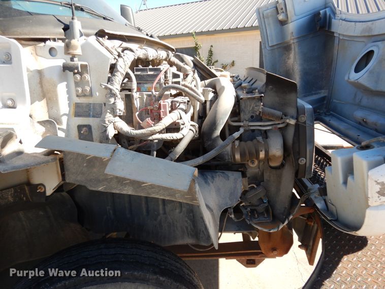 image for item DJ8109 2008 GMC C4500  Crew Cab flatbed truck