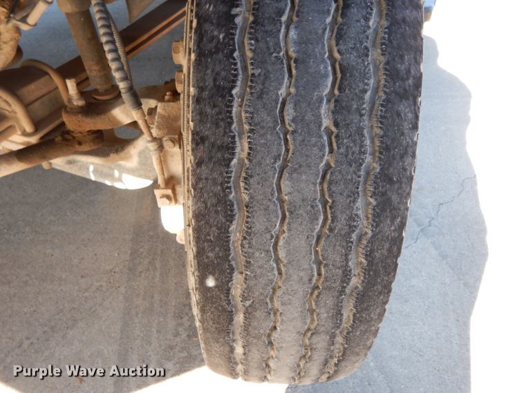 image for item DJ8109 2008 GMC C4500  Crew Cab flatbed truck