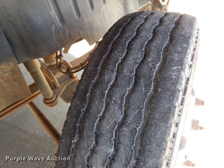 image for item DJ8109 2008 GMC C4500  Crew Cab flatbed truck