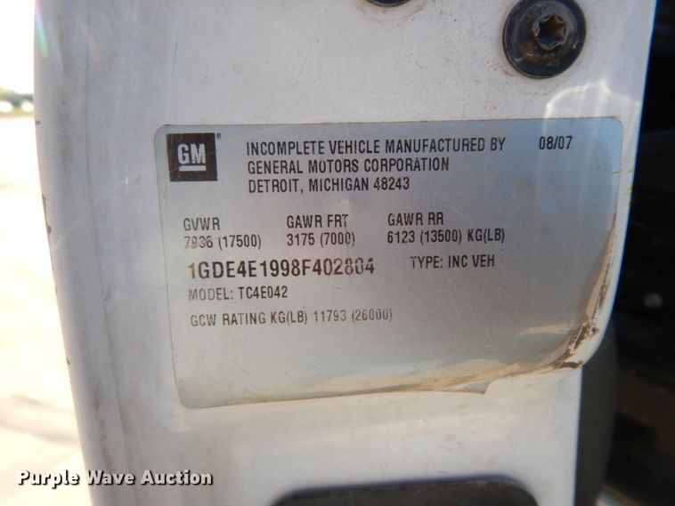 image for item DJ8109 2008 GMC C4500  Crew Cab flatbed truck