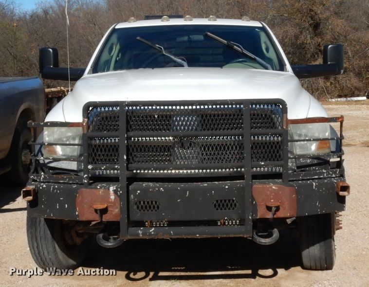 image for item DJ8117 2011 Dodge Ram 5500HD  flatbed truck