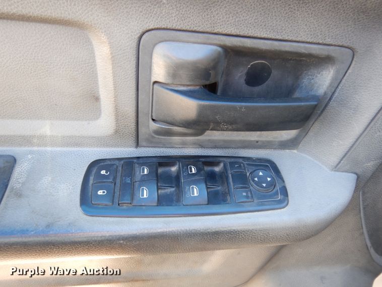 image for item DJ8117 2011 Dodge Ram 5500HD  flatbed truck