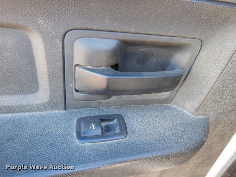 image for item DJ8117 2011 Dodge Ram 5500HD  flatbed truck