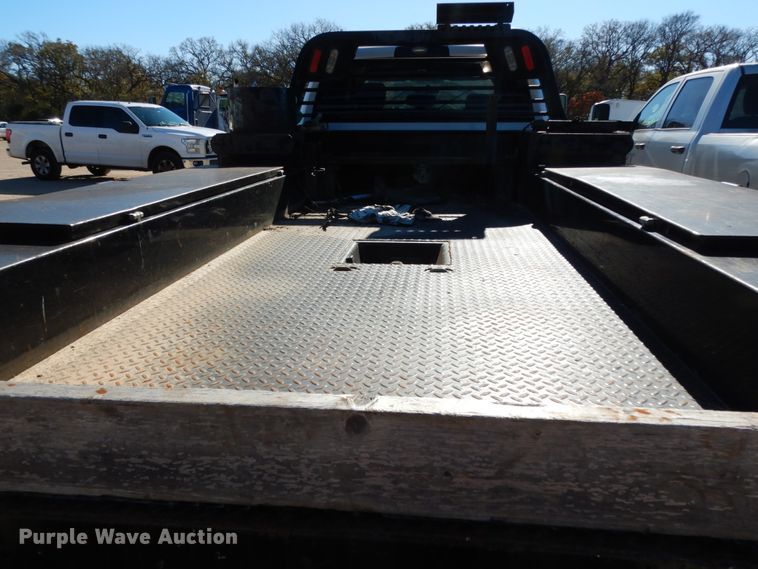 image for item DJ8117 2011 Dodge Ram 5500HD  flatbed truck