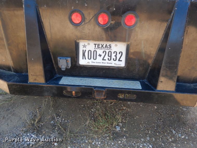 image for item DJ8117 2011 Dodge Ram 5500HD  flatbed truck