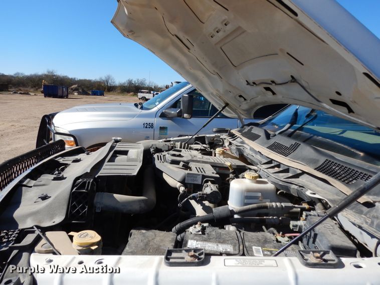 image for item DJ8117 2011 Dodge Ram 5500HD  flatbed truck