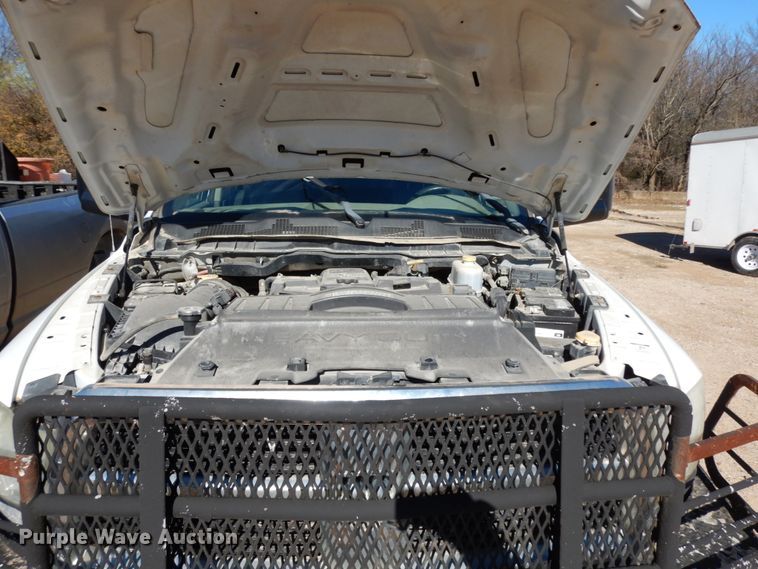 image for item DJ8117 2011 Dodge Ram 5500HD  flatbed truck