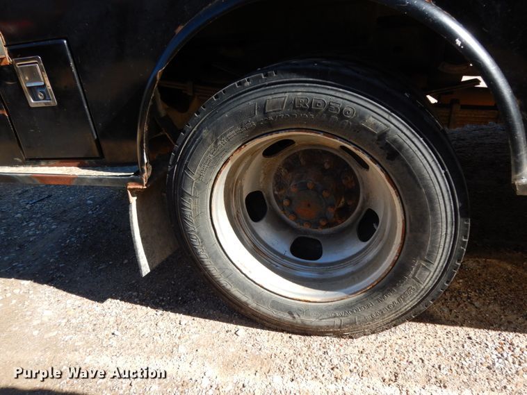 image for item DJ8117 2011 Dodge Ram 5500HD  flatbed truck