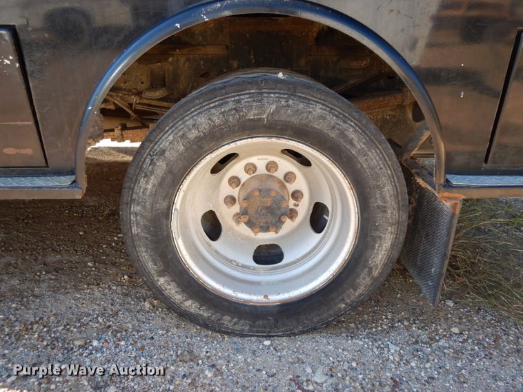 image for item DJ8117 2011 Dodge Ram 5500HD  flatbed truck