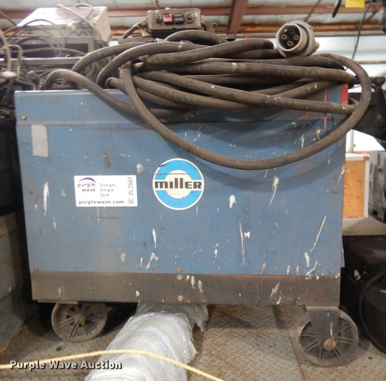 image for item DL2551 Miller Deltaweld 650 welder