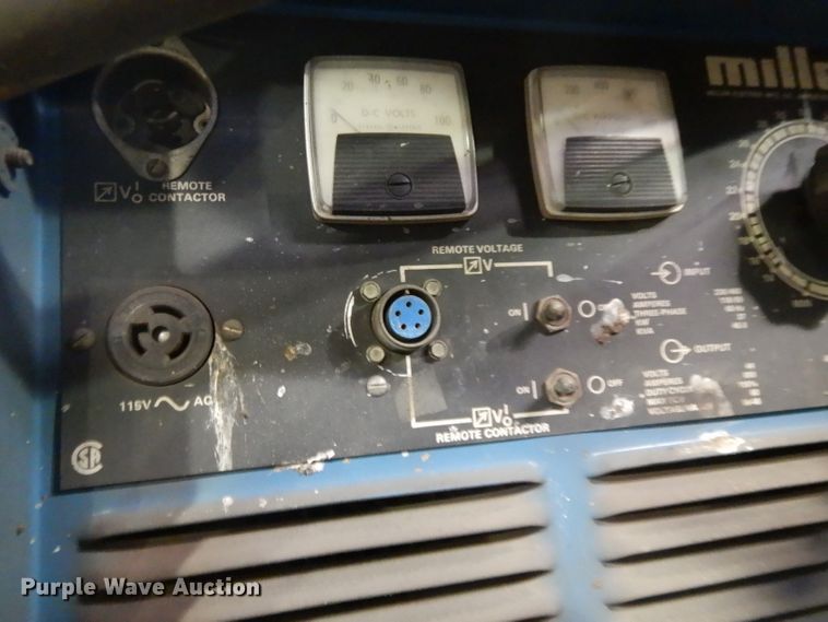 image for item DL2551 Miller Deltaweld 650 welder