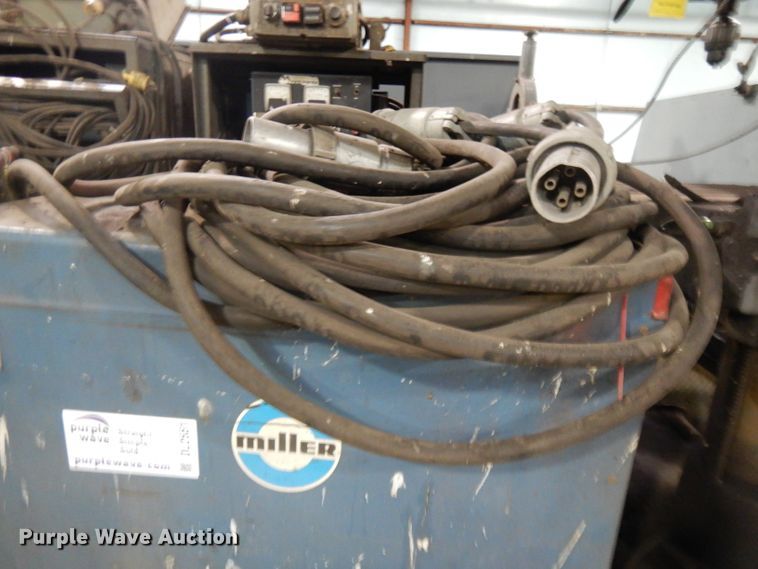 image for item DL2551 Miller Deltaweld 650 welder