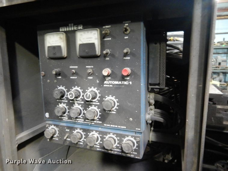 image for item DL2551 Miller Deltaweld 650 welder
