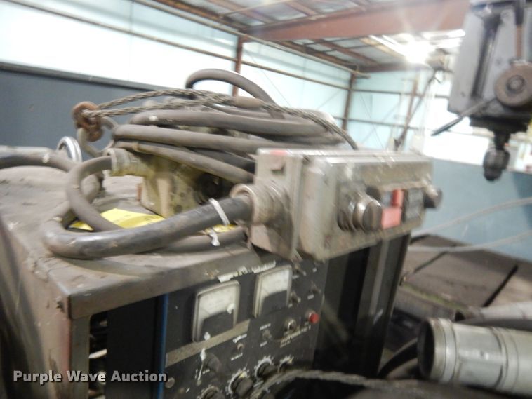image for item DL2551 Miller Deltaweld 650 welder